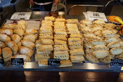 Got Buns Huns photo 3